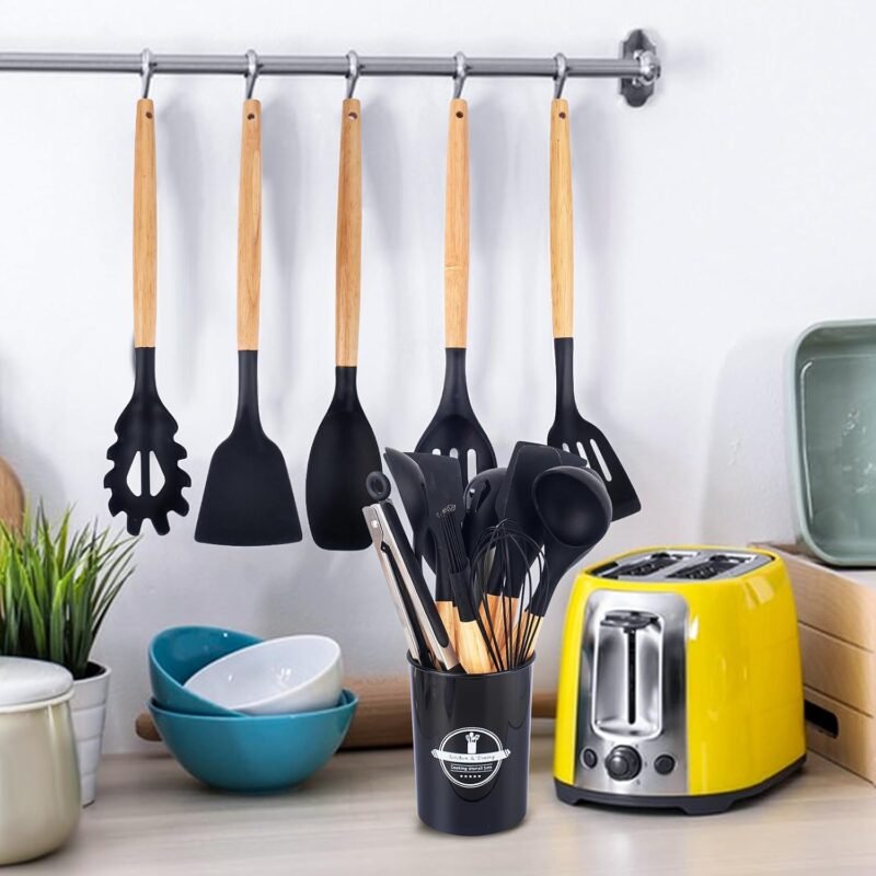 Silicone Kitchen Utensils Set in Black in use